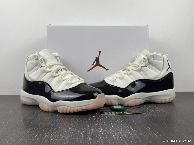 Rep LUCY Jordan Neapolitan Air 11 AR0715-101 WMNS 0814